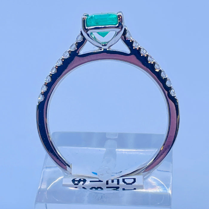 18kt White Gold Columbian Emerald and 16 Diamond Ring