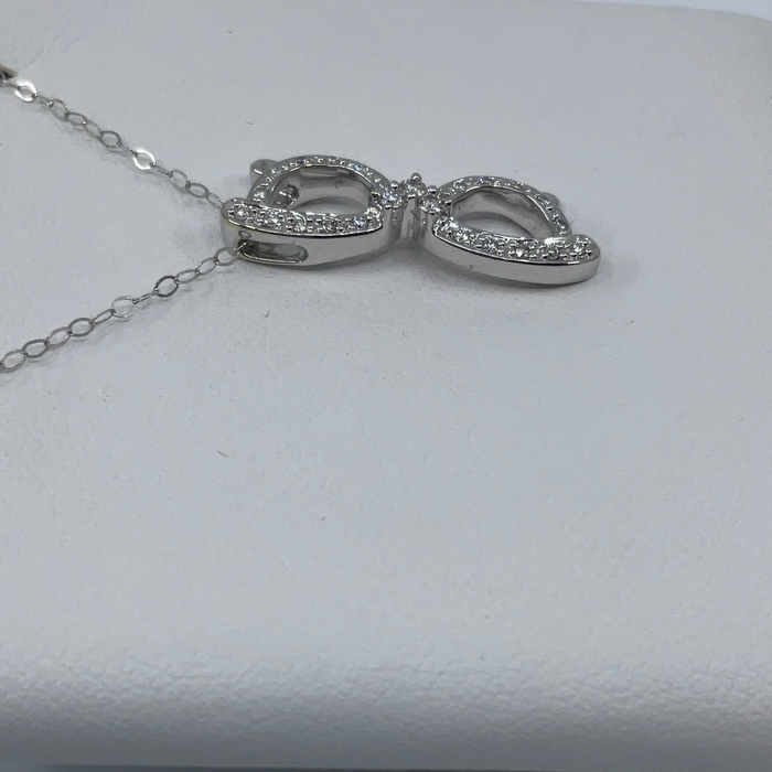 14kt White Gold diamond glasses shaped pendant 😎